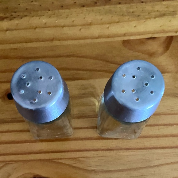 Vintage Glass Salt and Pepper Shakers - Picture 8 of 10